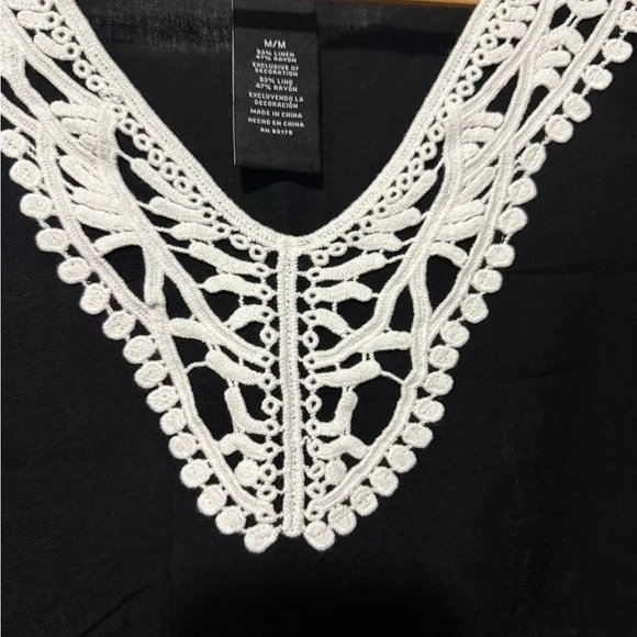 Premise Black Linen Blend Tunic Top with White Crochet Neckline~ Size Medium - Picture 2 of 5